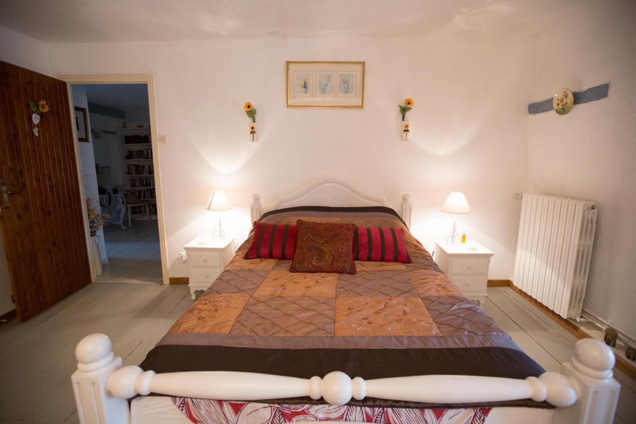 La Maison Des Fleurs Montembœuf Eksteriør bilde