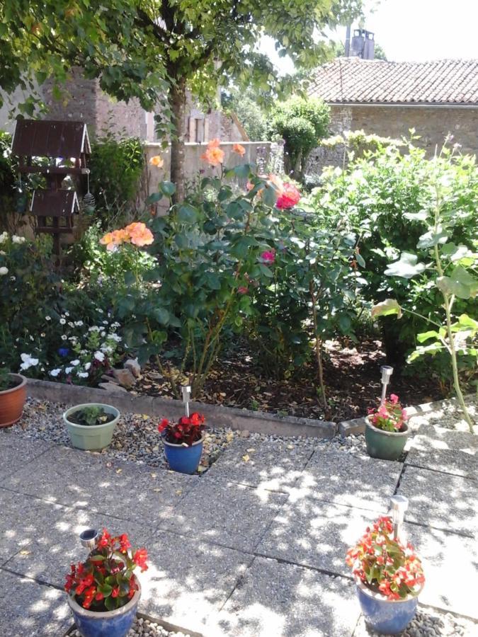 La Maison Des Fleurs Montembœuf Eksteriør bilde