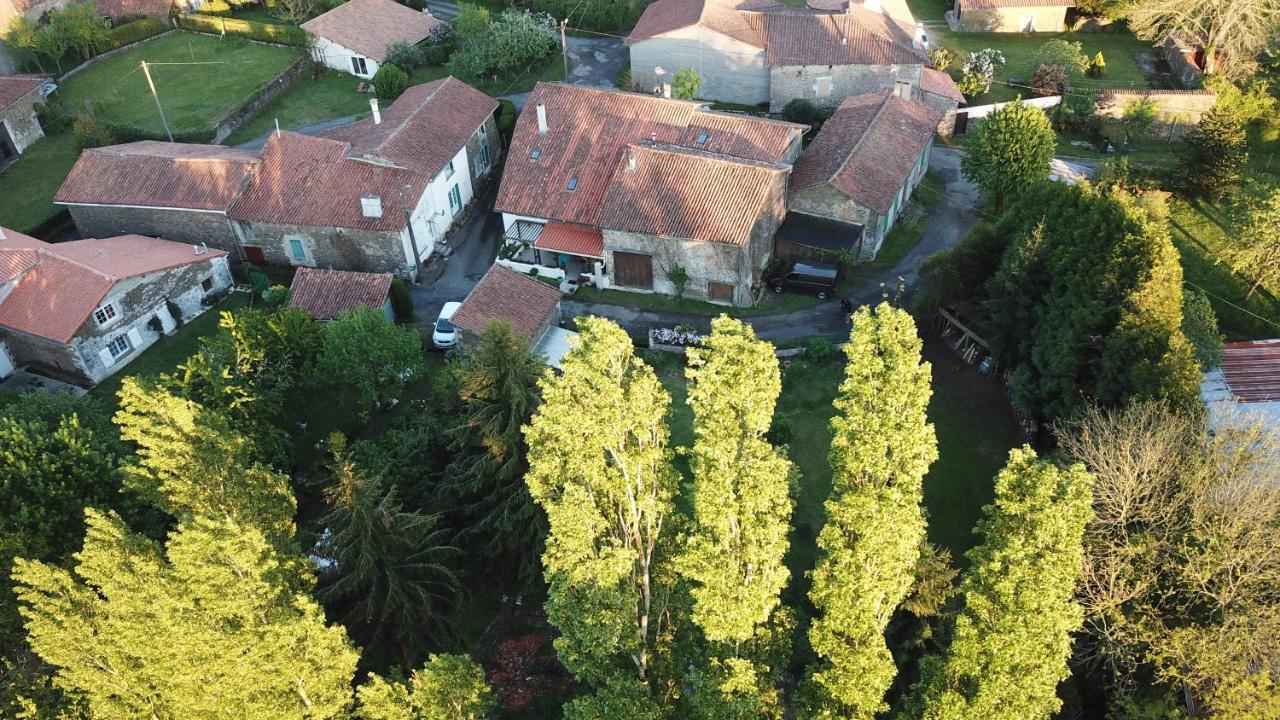 La Maison Des Fleurs Montembœuf Eksteriør bilde